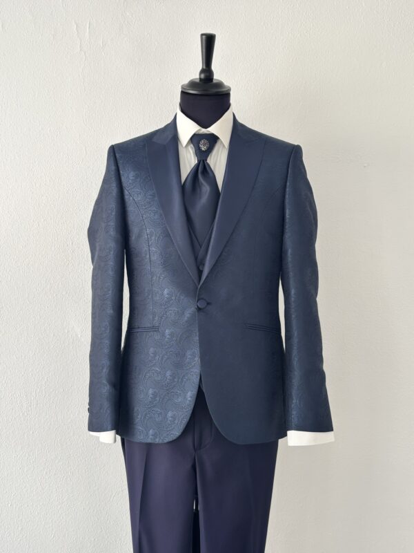 Costume de mariage bleu marine élégant pour homme à prix abordable