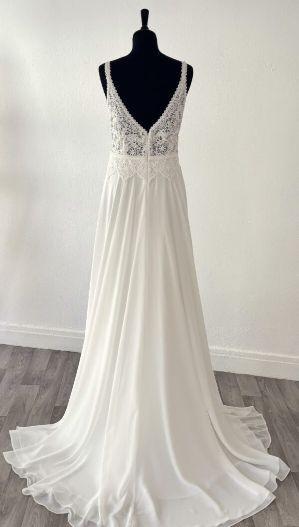 Jupe fluide en mousseline légère – robe de mariée élégante et accessible