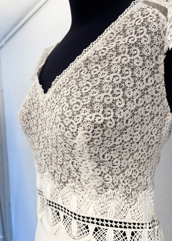 Robe de Mariée Seul au Monde Droite Fabienne Alagama – Image 5