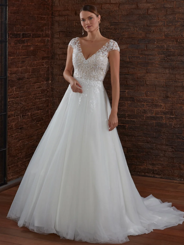 Robe de mariée princesse en tulle Couture Nuptiale Pellagia vue d'ensemble