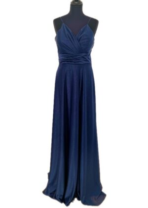 Robe de cocktail longue bleu marine scintillante avec une coupe fluide, un tissu lumineux et une silhouette élégante, idéale pour une soirée raffinée.