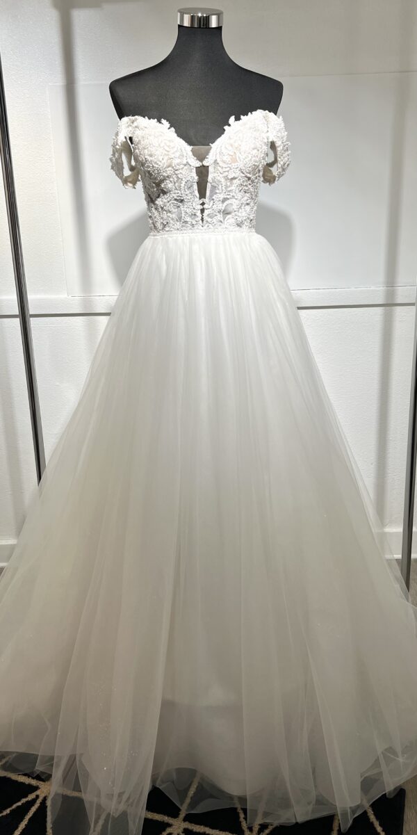Robe de mariée trapèze Justin Alexander avec bustier cœur, bretelles tombantes, dentelle perlée et fente élégante