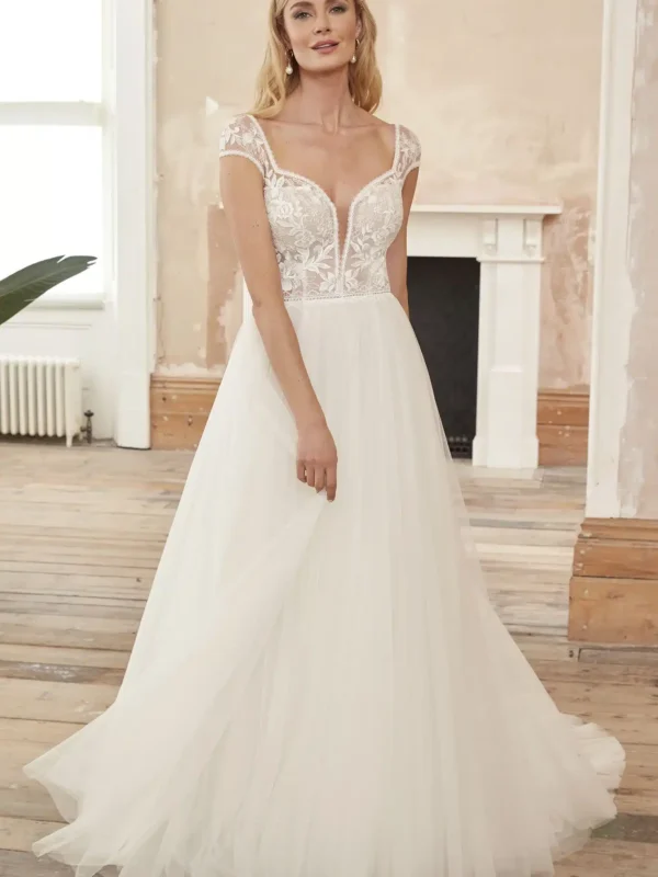 Robe de mariée princesse en tulle vaporeux Justin Alexander 11207 vue d'ensemble