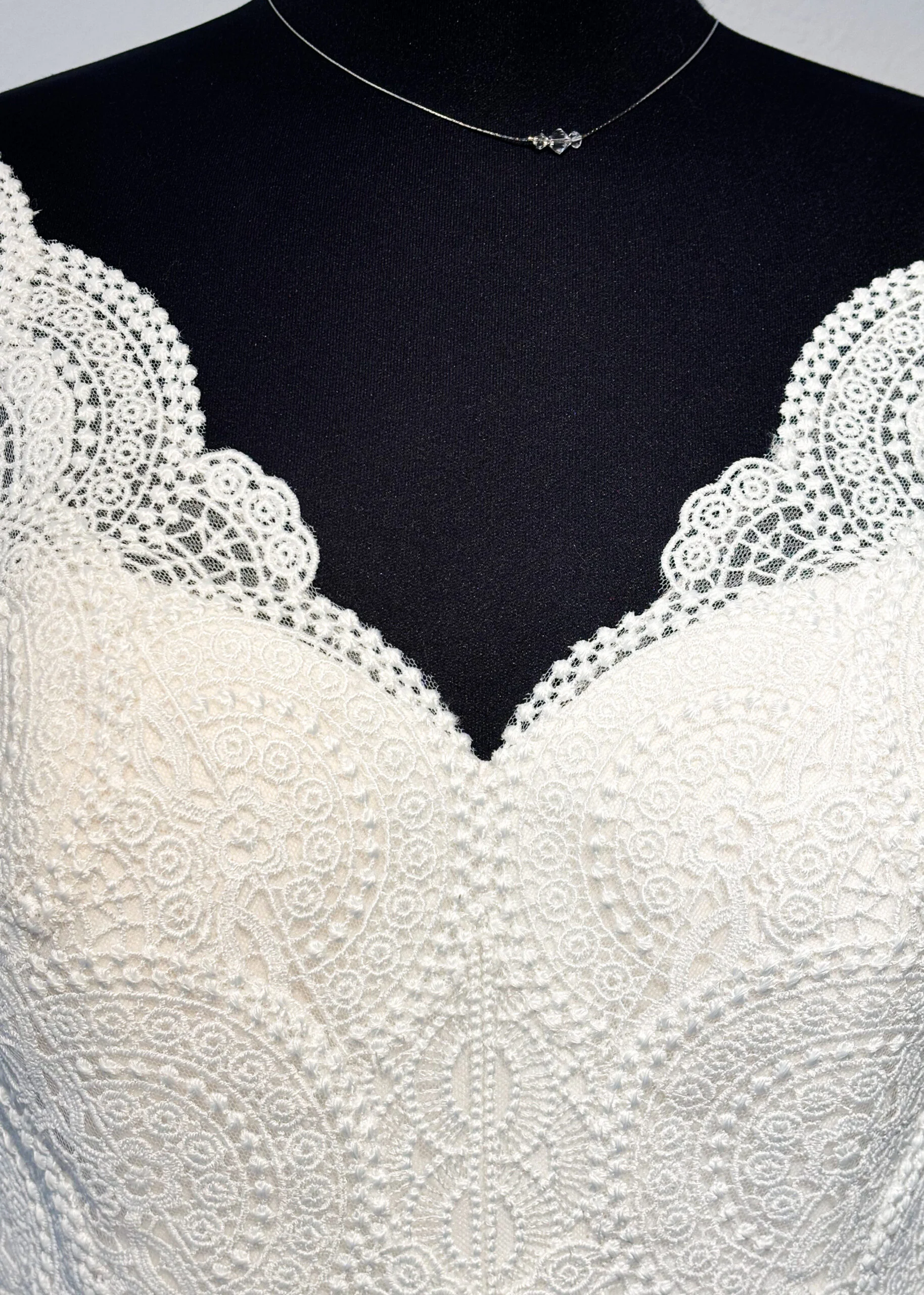 Robe de Mariée BM23-04 Droite Bo'm – Image 5