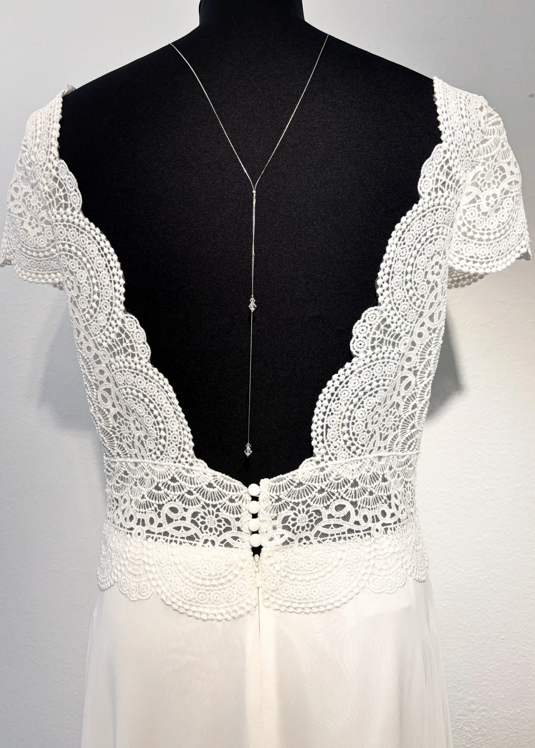 Robe de Mariée BM23-04 Droite Bo'm – Image 9