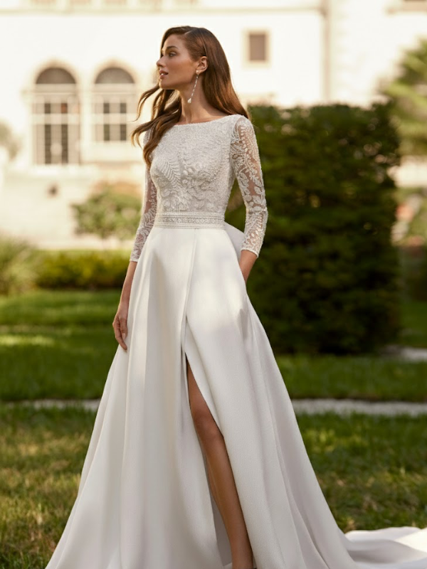 Robe de mariée princesse en mikado Suna par Aire Barcelona, coupe moderne et élégante